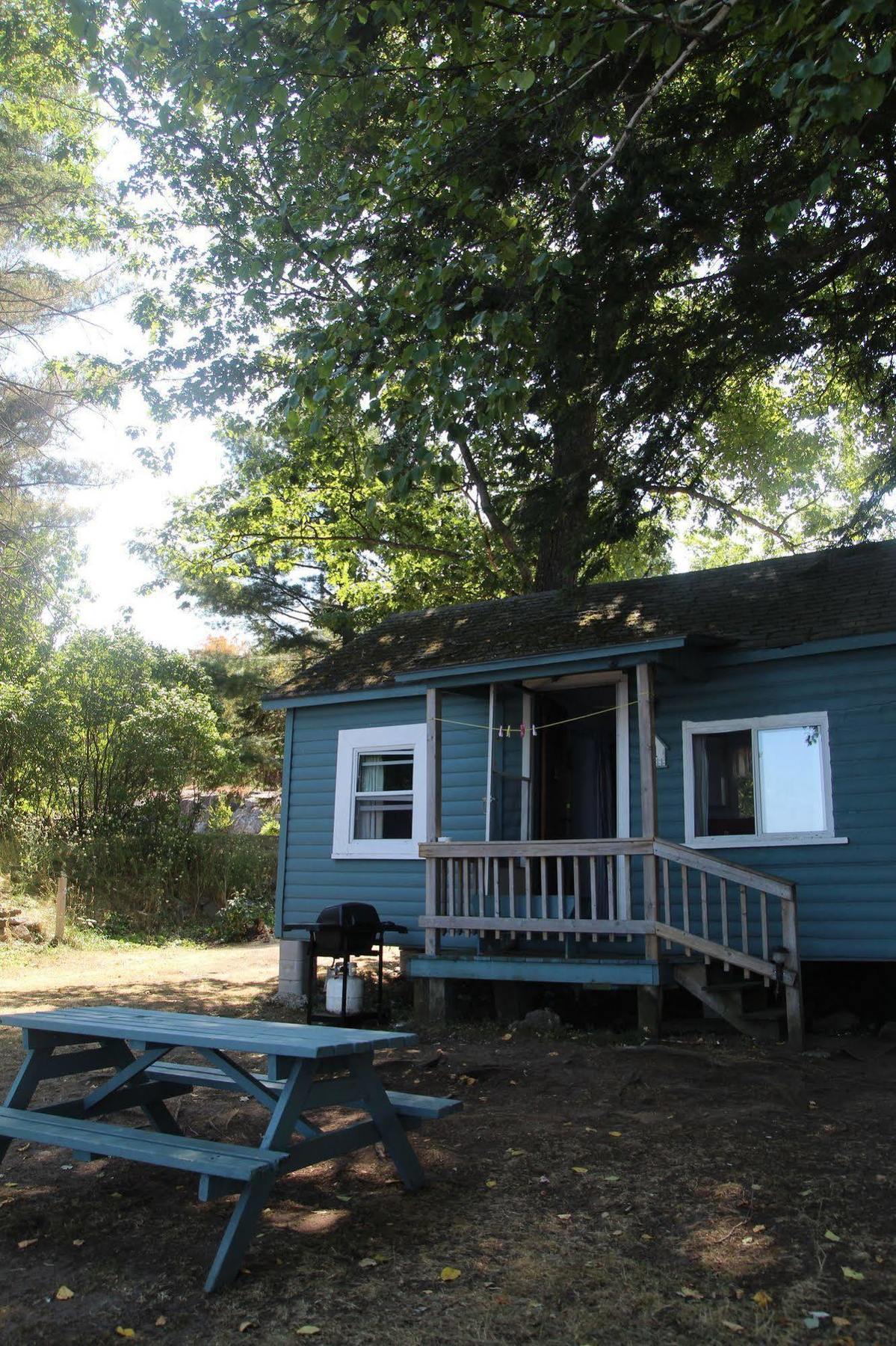 Black Lake Cabins Torrance Exterior photo